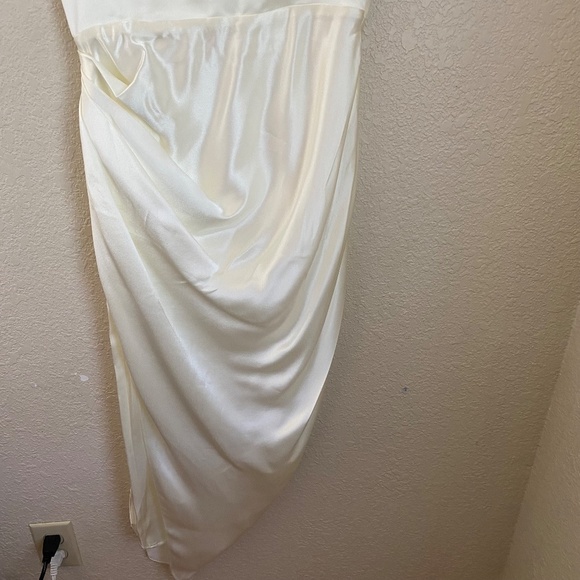 House of CB Reva Dress in Ivory satin size Medium NWOT white midi - Picture 10 of 17